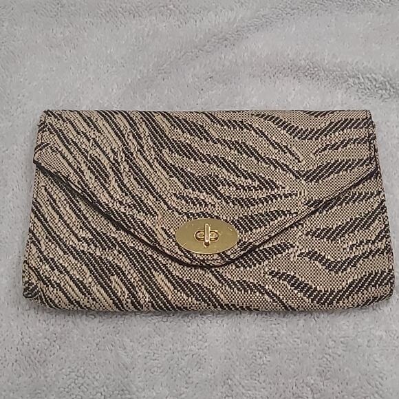 H&M Zebra Pattern Woven Straw Texture Clutch - Picture 6 of 16